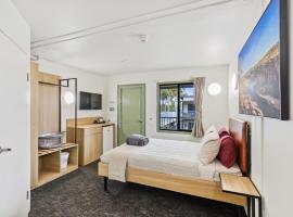 Victoria Village, hotel in Katherine