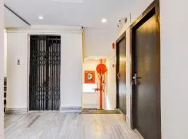 Super Hotel O Sarat Bose Road formerly Shree Guest House