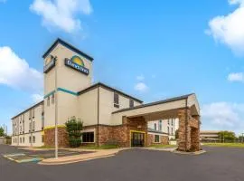 Days Inn by Wyndham Tulsa Central