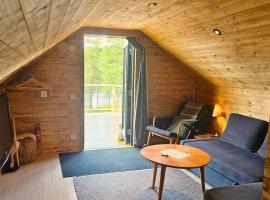 Cozy River Cabin Styled Loft, hotel in Kiruna