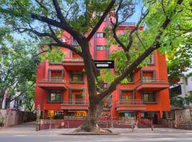 Super Townhouse Oak Prabhat Road, hotel v destinácii Pune