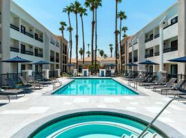 Courtyard by Marriott Palm Springs, hotel en Palm Springs