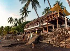 Olas Permanentes El Zonte