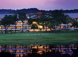 Hillside Country Home Golf and Resort