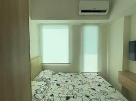 Luxury Stay Osaka Riverview Apartemen Pik 2, ξενοδοχείο σε Rawalumpang