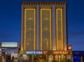 HOTEL OAK PLAZA - In-House Restaurant and Parking Near Connaught Place