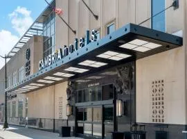 Cambria Hotel Detroit Downtown