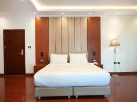 Crescent International Hotel