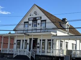 Tahoe Star Hotel、トラッキーのホテル