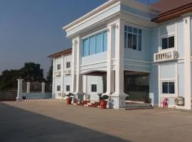 PANY HOTEl