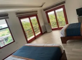 Hosteria Mana