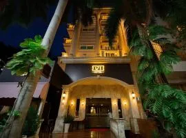 PH Hotel Near SECC Phu My Hung