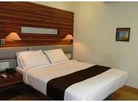 Comic Comfort Getaway - Warm Hospitality Hotel