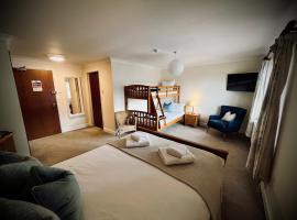 The Crown Inn, hotel in Rodmarton