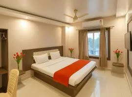 HOTEL SWARGADWAR GOLDEN SEA BEACH Near Bengali Market with Prime Location - Home town Inn & Suits - Best Hotel In Puri