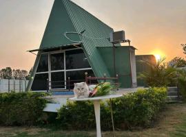 Rk Farm's, hotel in Hyderabad