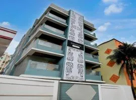 Townhouse Oak Sapphire Star Chappan Market