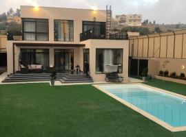 Villa27, hotel in Amman