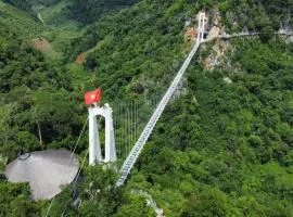 Moc Chau Island - Bach Long Glass Bridge
