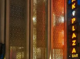 HOTEL OAK PLAZA - In-House Restaurant and Parking Near Connaught Place