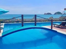 La Paloma Oceanfront Retreat