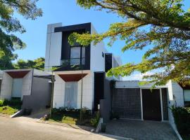 Reindhita Bliss Villa Batu, hotel in Batu