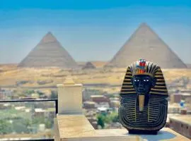 Hanoveel pyramids night