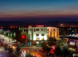 50100 Hotel, hotel sa Murun