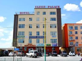 Ulziit Palace, hotel in Bayankhongor