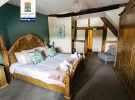 Spacious 5 Family Rooms House By Shropshire Escapes Short Lets & Serviced Accommodation Shrewsbury With Free WiFi