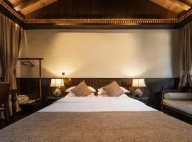 Floral Sheqinghe B&B