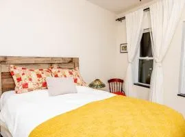 B Hotel