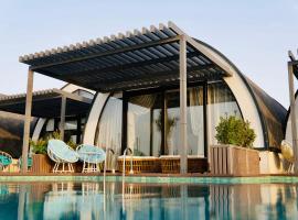 CaspiMayr Retreat Beach Resort, hotel em Baku