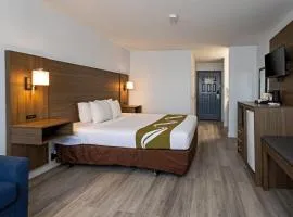 Quality Inn & Suites Tulare