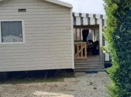 Très beau Mobil Home 40 m2 3Ch - Camping 4 étoiles Les Charmettes 370- proche FUN ZONE