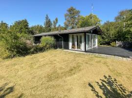 Beautiful Home In Gedser With Wifi, Hotel in Gedesby