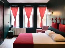 Casa Rosa Suites