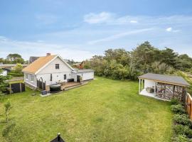 Holiday Home Nanja - 250m from the sea by Interhome, hotel v destinaci Læsø