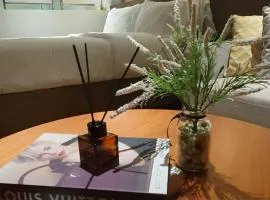 Novotel Residence Hotel Manila by Jolly Luxe Suites at Acqua