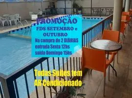 Pousada Parque Suites - Estacionamento e Piscina