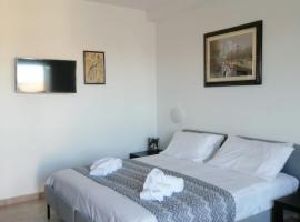 CASA VACANZE gli ULIVI 23, hotel v destinaci Sìnnai