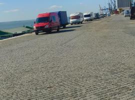 Caravana Poço Bispo, ξενοδοχείο στη Λισαβόνα