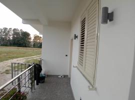 Karaj Hostel Apartment, hotel in Krujë