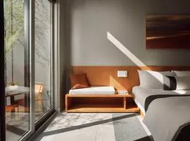Frame Hotel - SoCo