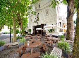 The Warrington, hotel in London