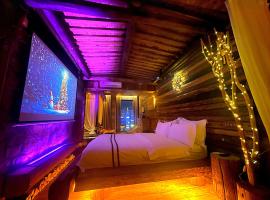 哲帆民宿 大学城龙湖u城百年风化老木屋店, hotell sihtkohas Zengjia