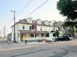Leland Hotel