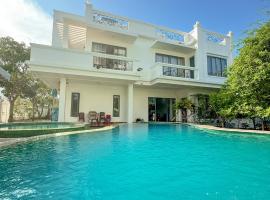 Nha Trang Pearl Beach Villa, hôtel à Nha Trang