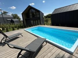 Agropensiunea Trei Frați, hotel en Dărcăuţi