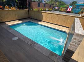 Villa Mi casita el paraiso costero, hotel en Aguada